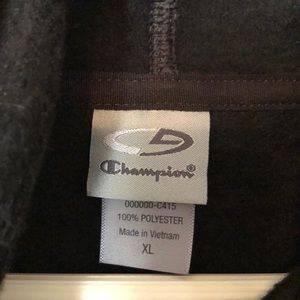 Women’s Champion Fleece lined sweatshirt